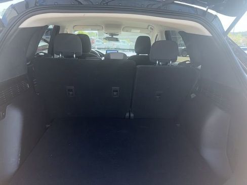 Used 2021 Ford Escape SE w/ SE Sport Appearance Package image 6