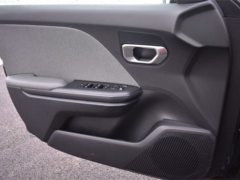 New 2025 Kia K4 EX image 27