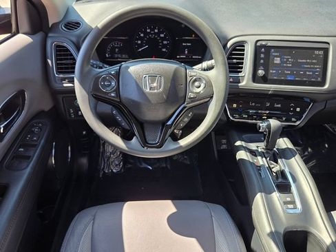 Used 2019 Honda HR-V EX image 11