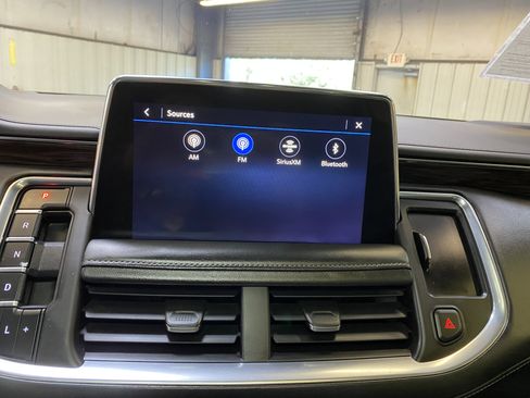 Used 2021 Chevrolet Tahoe Z71 w/ Luxury Package image 43