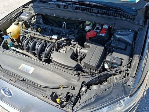 Certified 2017 Ford Fusion SE FWD image 35
