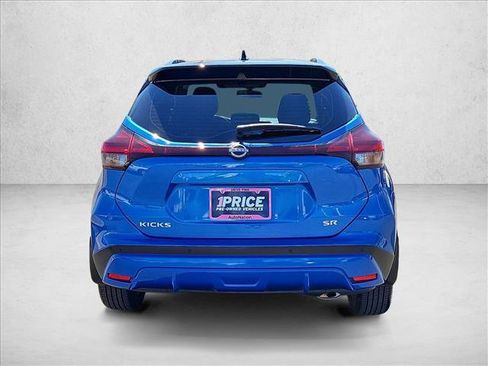 Used 2024 Nissan Kicks SR image 7