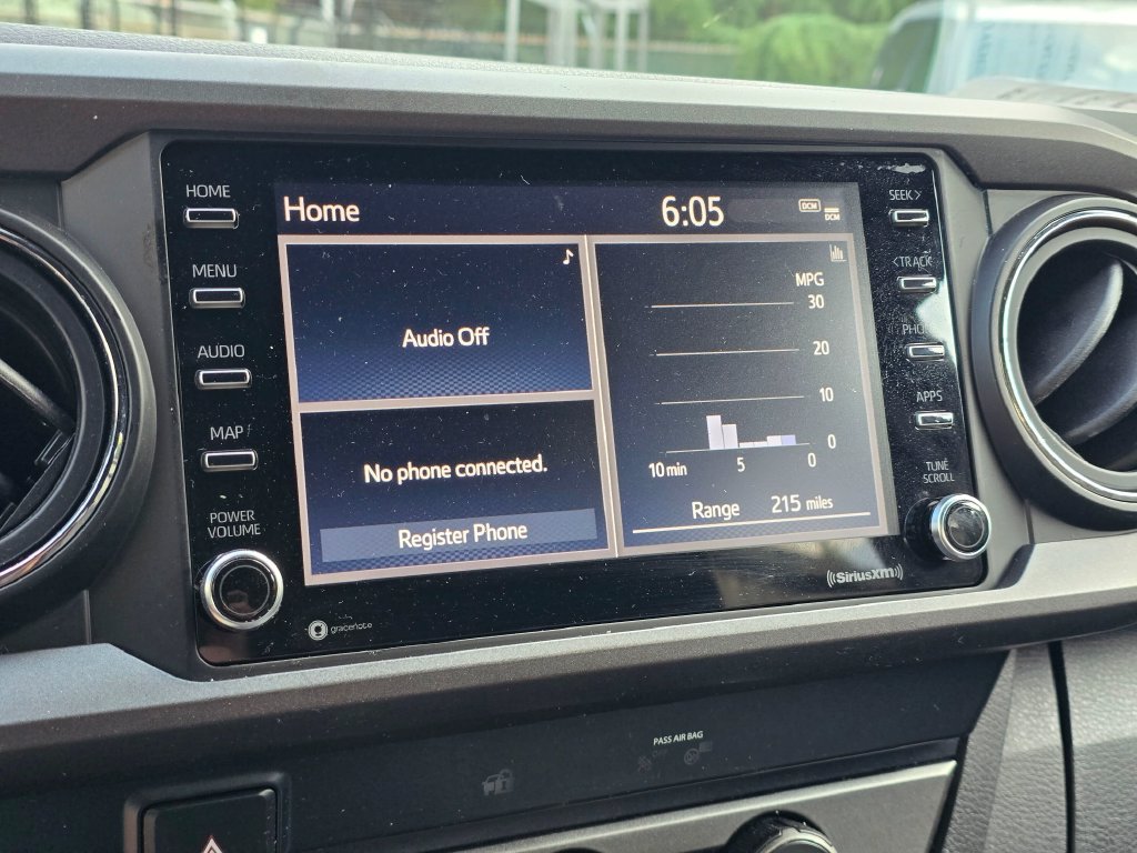 Used 2020 Toyota Tacoma TRD Sport w/ Technology Package RWD image 18