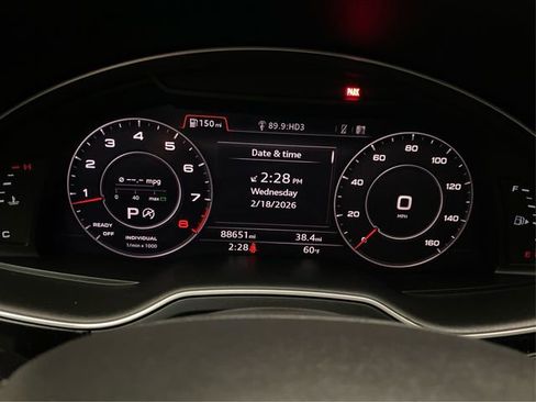 Used 2019 Audi Q7 3.0T Prestige w/ Prestige Package image 21