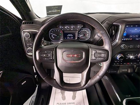 Used 2022 GMC Sierra 1500 AT4 image 11