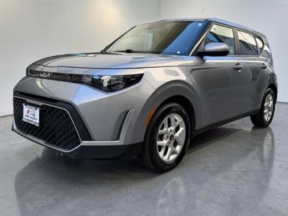 Used 2023 Kia Soul LX w/ Option Group 015