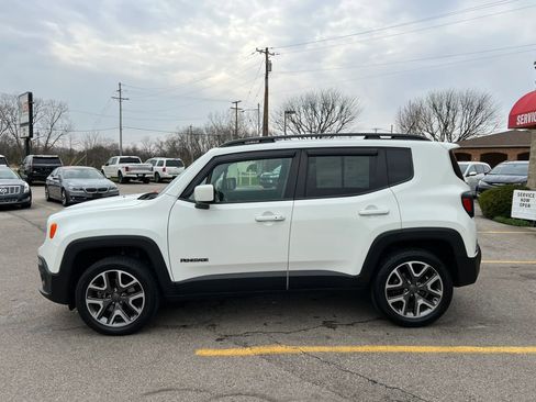 Used 2017 Jeep Renegade Latitude w/ Cold Weather Group AWD/4WD image 8