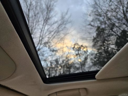 Used 2015 Lexus LS 460 w/ Comfort Package image 46