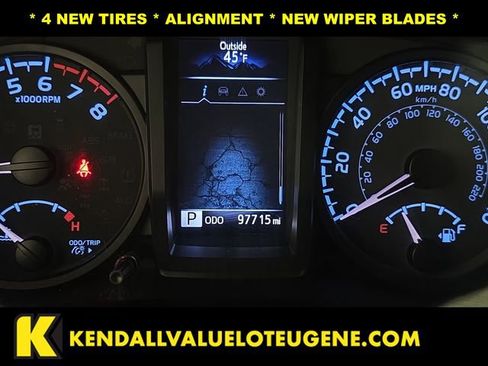 Used 2021 Toyota Tacoma TRD Off-Road w/ Technology Package AWD/4WD image 13