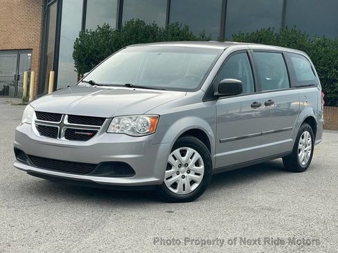 Used 2015 Dodge Grand Caravan American Value Package FWD image 28
