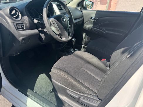 Used 2018 Nissan Versa SV image 5