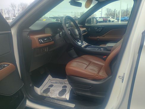 Used 2023 Lincoln Aviator Reserve image 20