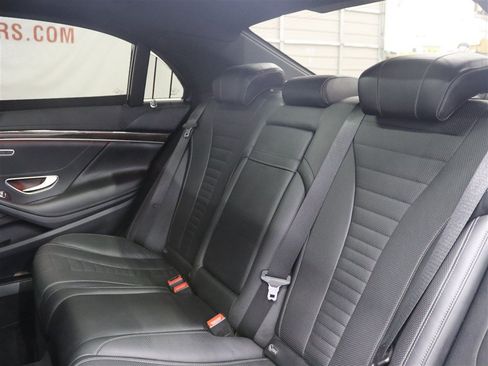 Used 2019 Mercedes-Benz S 560 4MATIC Sedan image 13