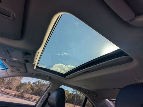 Used 2014 Lexus LS 460 AWD w/ Comfort Package image 29