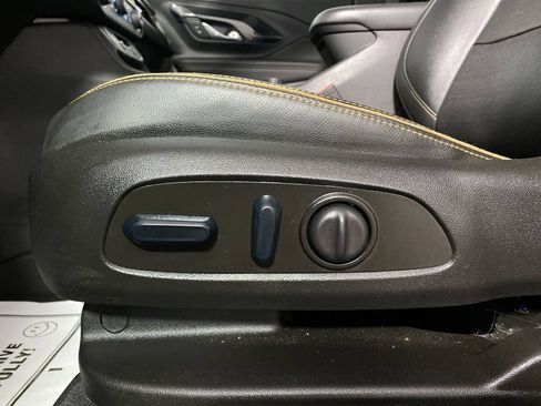 Certified 2023 GMC Terrain AT4 w/ Infotainment Package II AWD/4WD image 12