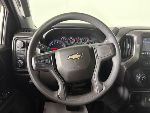 Used 2019 Chevrolet Silverado 1500 Custom w/ Custom Value Package image 20