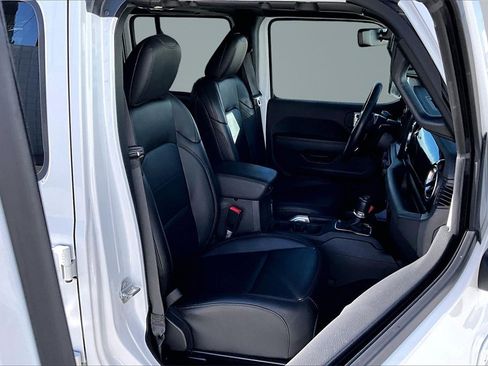 Certified 2021 Jeep Wrangler Unlimited Sahara image 8