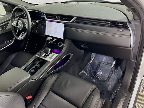 Used 2025 Jaguar F-PACE R-Dynamic S AWD/4WD image 31
