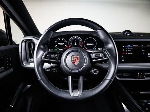 Certified 2024 Porsche Cayenne Coupe AWD/4WD image 26