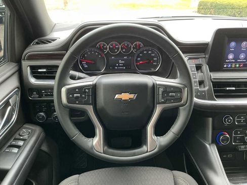 Used 2023 Chevrolet Suburban LS w/ Driver Alert Package image 8