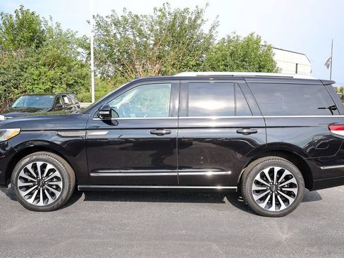 Certified 2022 Lincoln Navigator Reserve AWD/4WD image 27