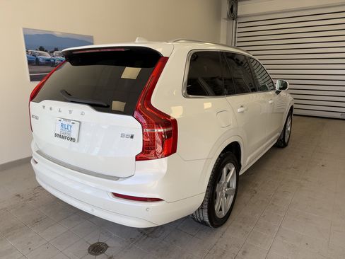Used 2023 Volvo XC90 B5 Core w/ Protection Package Premier image 9