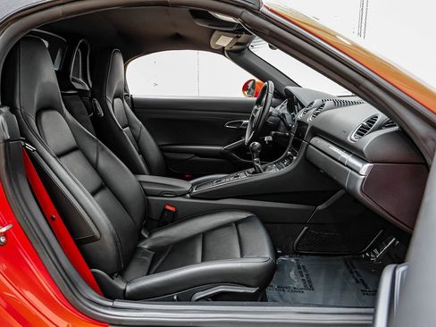 Used 2019 Porsche 718 Boxster image 26