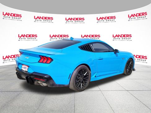 Used 2024 Ford Mustang GT Premium image 3