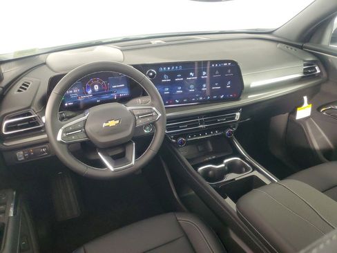 New 2026 Chevrolet Traverse LT w/ Sun and Wheel Package image 16