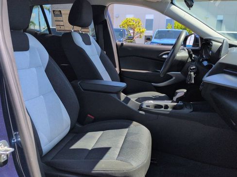 Used 2024 Chevrolet Trax LS w/ LS Convenience Package FWD image 29