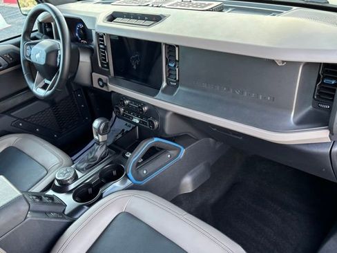 Certified 2024 Ford Bronco Wildtrak image 24