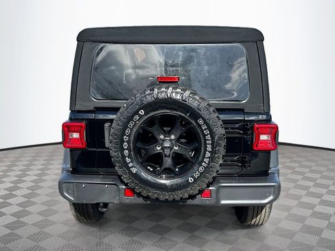 Used 2022 Jeep Wrangler Unlimited Sport AWD/4WD image 7
