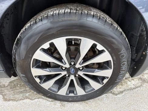 Used 2017 Subaru Outback 3.6R Limited image 12