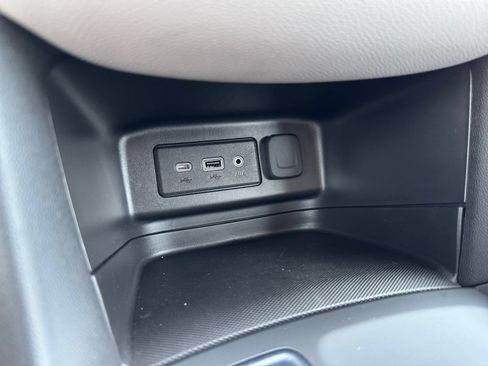 Used 2024 Chevrolet Equinox LS w/ Driver Confidence II Package FWD image 21