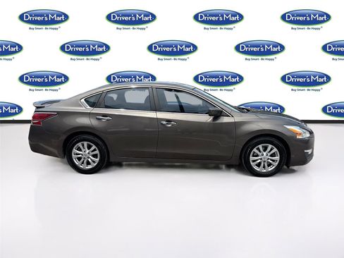 Used 2014 Nissan Altima 2.5 S w/ Sport Value Package FWD image 8