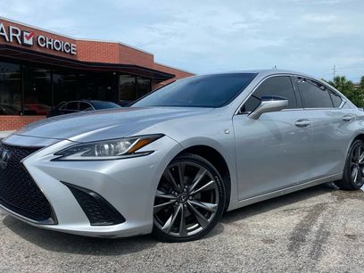 Used 2019 Lexus ES 350 F Sport w/ Accessory Package 2
