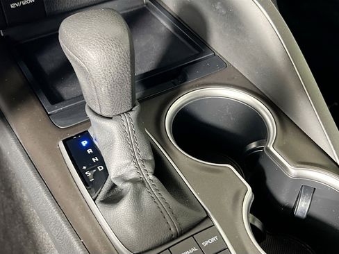 Used 2022 Toyota Camry LE FWD image 24