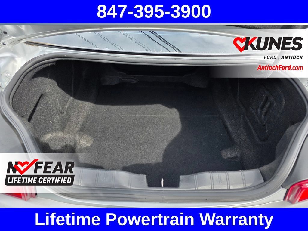 Used 2018 Chevrolet Camaro SS RWD image 28