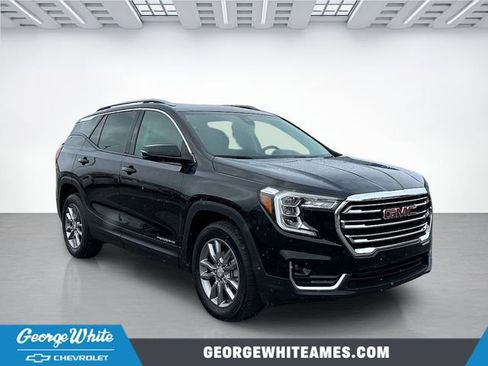Used 2024 GMC Terrain SLT image 1
