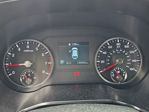 Used 2022 Kia Telluride LX AWD/4WD image 17