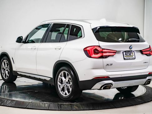 Used 2024 BMW X3 sDrive30i w/ Convenience Package image 2