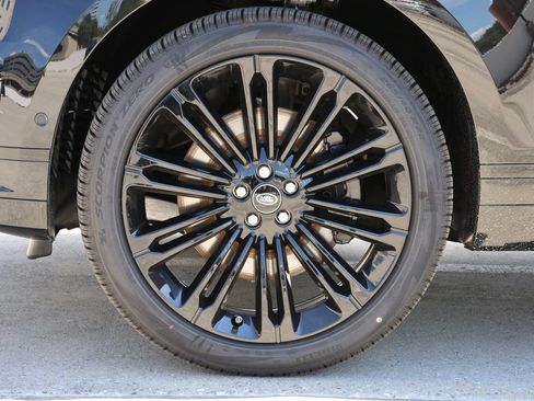 New 2026 Land Rover Range Rover Velar Belgravia AWD/4WD image 8