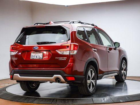Used 2019 Subaru Forester Touring image 7