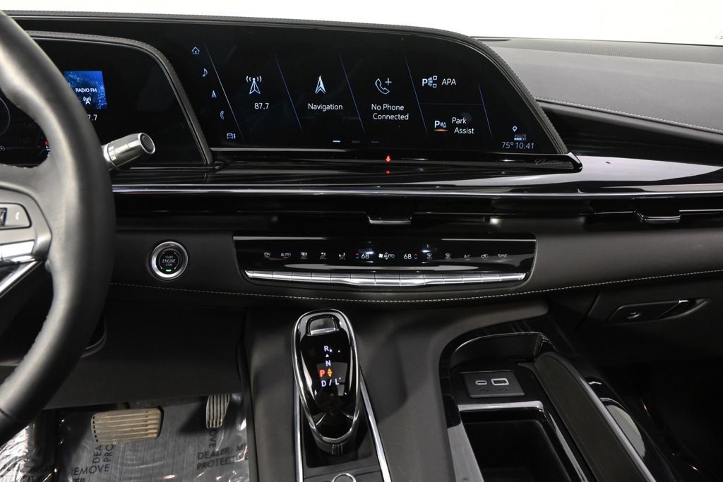 Certified 2024 Cadillac Escalade ESV Sport w/ Touring Package AWD/4WD image 29