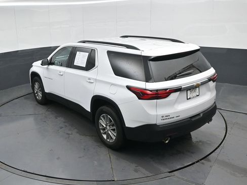 Used 2023 Chevrolet Traverse LT image 46