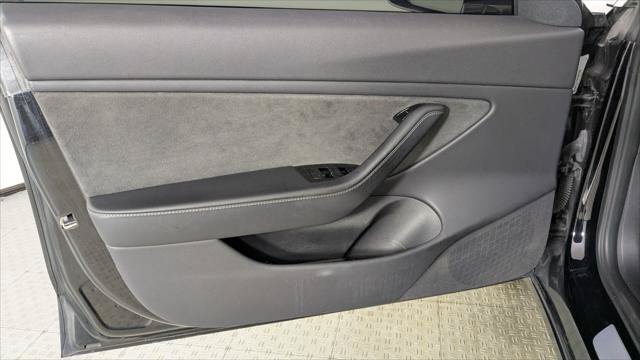 Used 2019 Tesla Model 3 Standard Range Plus RWD image 10