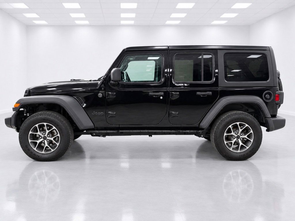 Used 2024 Jeep Wrangler Unlimited Sport AWD/4WD image 4