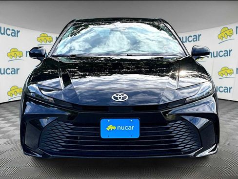 Used 2025 Toyota Camry LE image 2