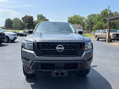 Used 2022 Nissan Frontier S w/ Technology Package AWD/4WD image 3