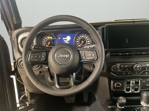 New 2026 Jeep Wrangler Unlimited Sport AWD/4WD image 18